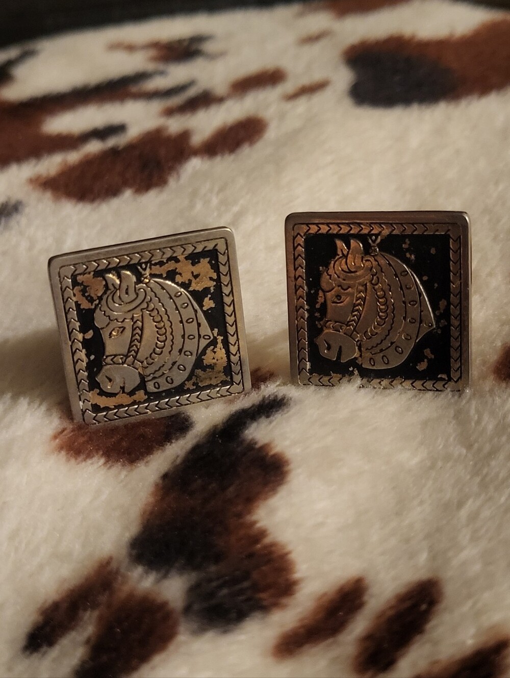 Vintage 1954 Swank Carousel Horse Cufflinks Black Enamel Gold Fleck Mid Century